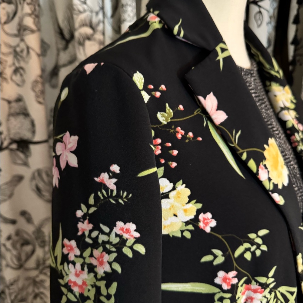 Soho Apparel Black Floral Jacket - Picture 2 of 6